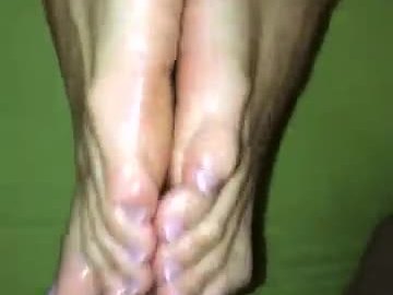 Fuck me with your sexy Teen Feet
