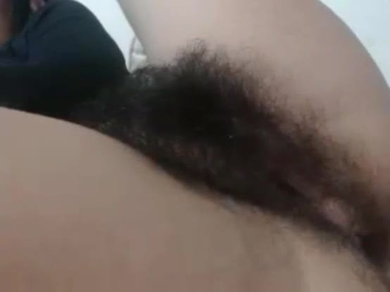 Amateur slut got hairy pussy