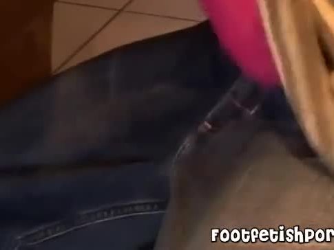 Toe sucking footfetish