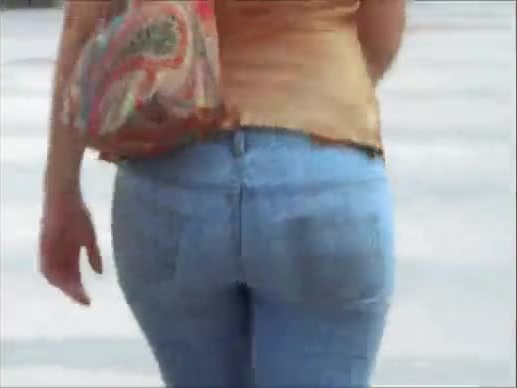 Ilovecandids round bubble butt pretty brunette in blue jeans walking