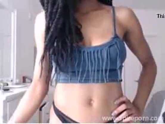 Hot Stunning Ebony Girl Dildoing her Pussy in Webcam Show