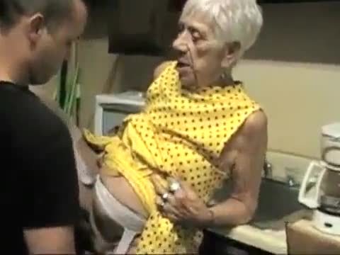 GRANNY IN KITCHEN