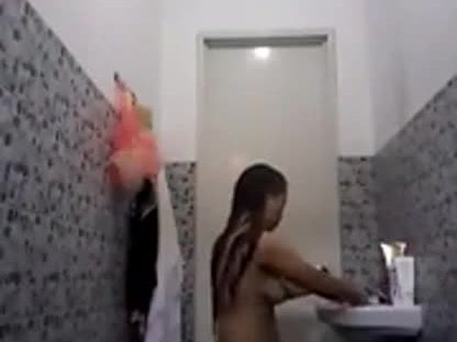 Sheila may hot filipino hot dance and take shower