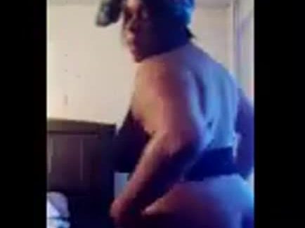 Stripper Rell Dacin Wit Dildo In Her Phat Azz